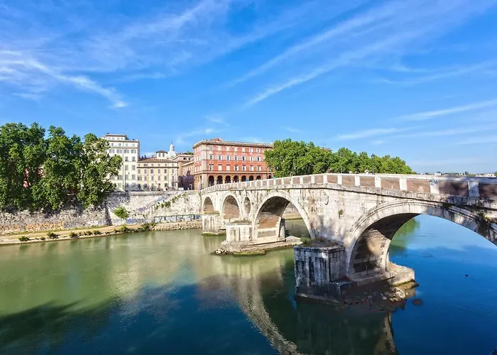 Enchanting Loft In Trastevere Tatil Evi