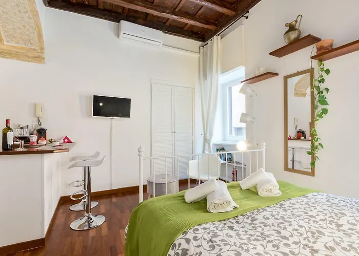 Enchanting Loft In Trastevere Tatil Evi Roma